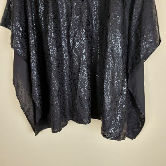 Michael Michael Kors Black Snake Print Flutter Blouse Size Small/Medium - Picture 3 of 8